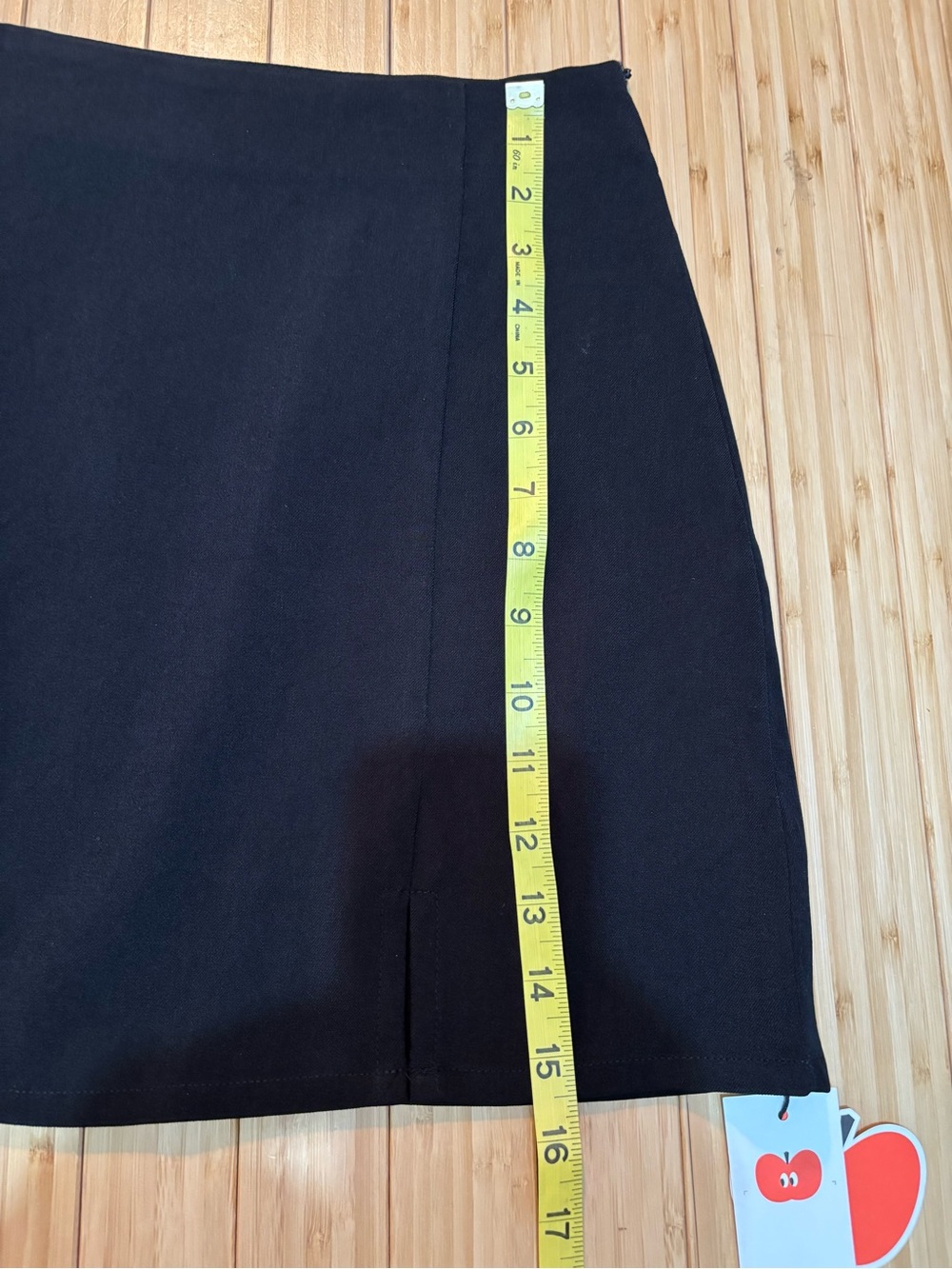 Size S side zip black pencil skirt. - Picture 7 of 8